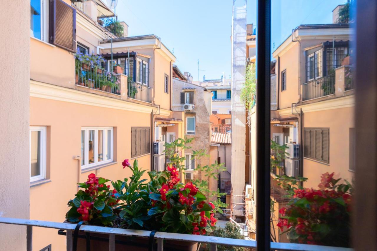 Domus De Fiori Apartment Рим Екстериор снимка